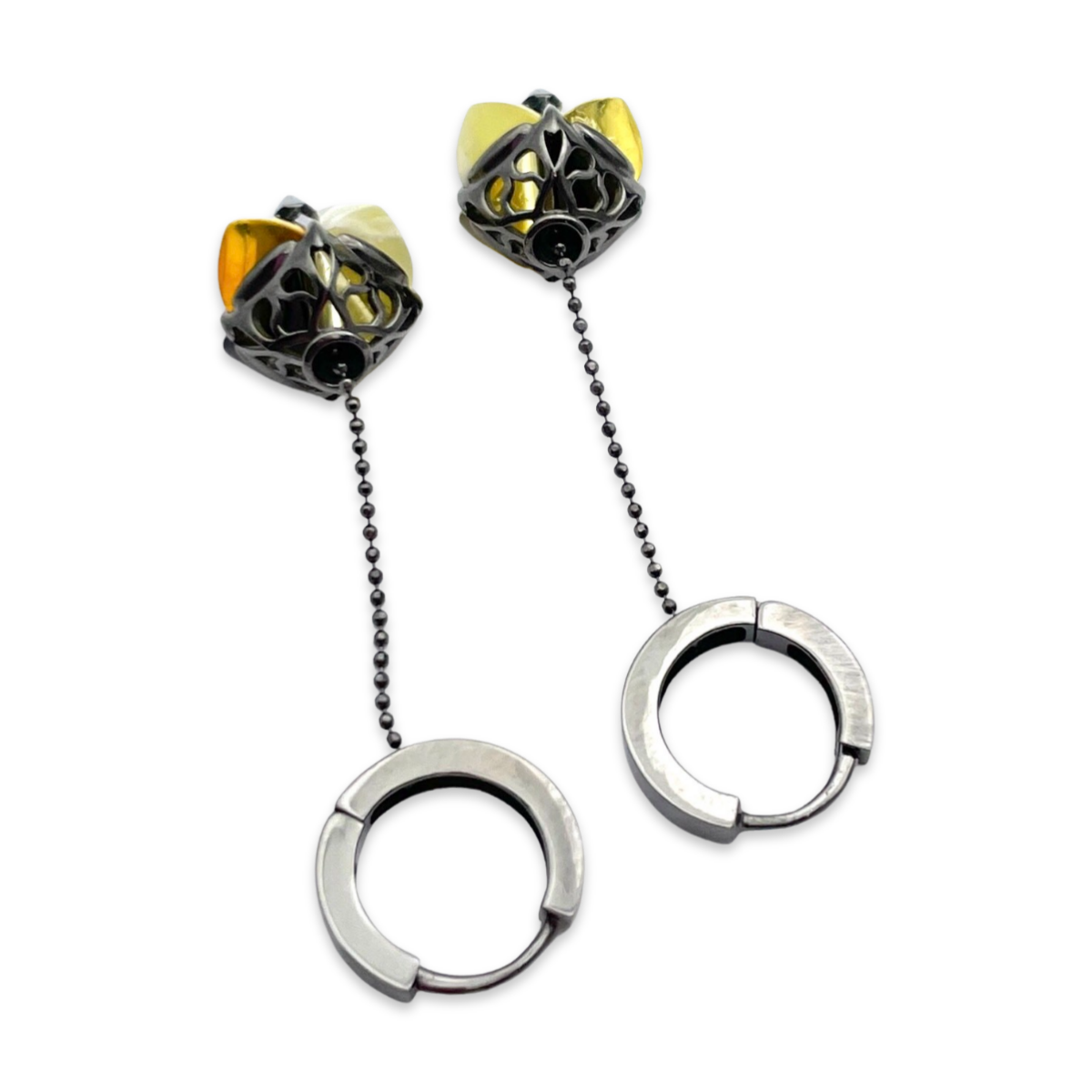 Silver earrings with amber