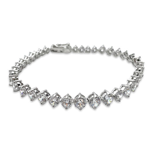 Silver bracelet with zircons