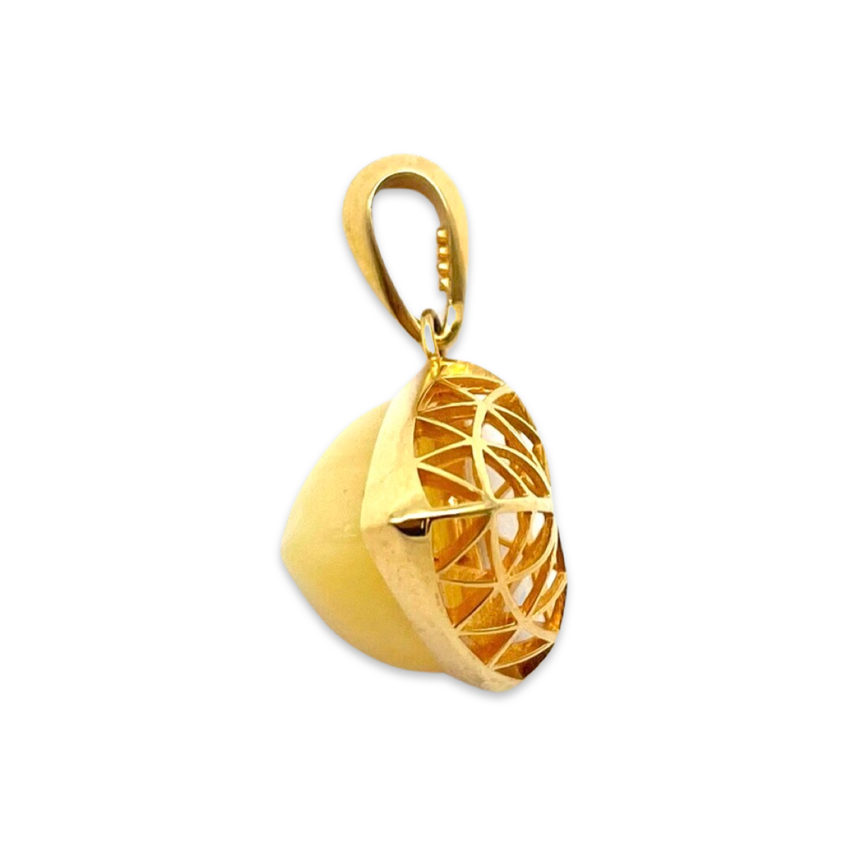 Gilded amber pendant