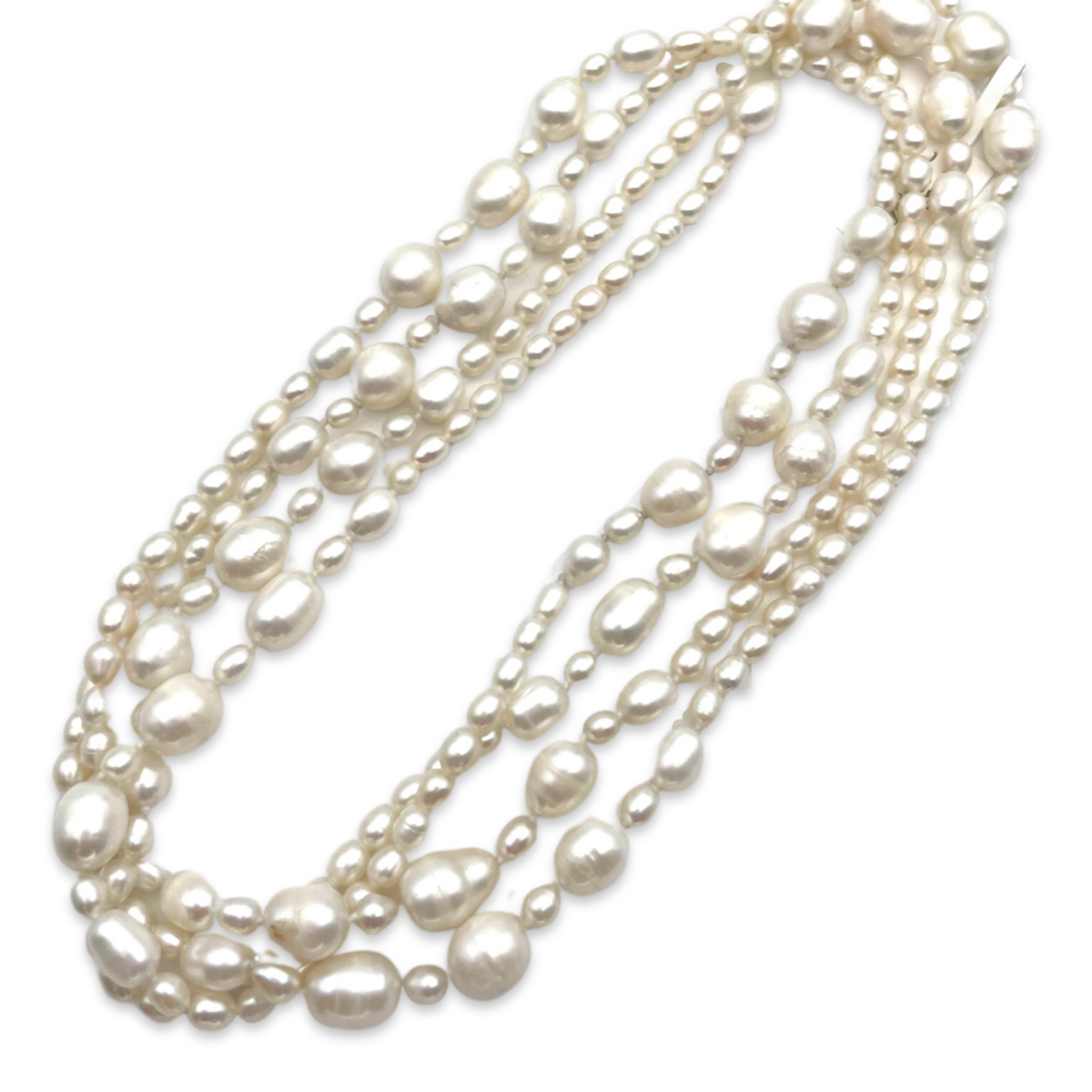 Pearl beads necklace