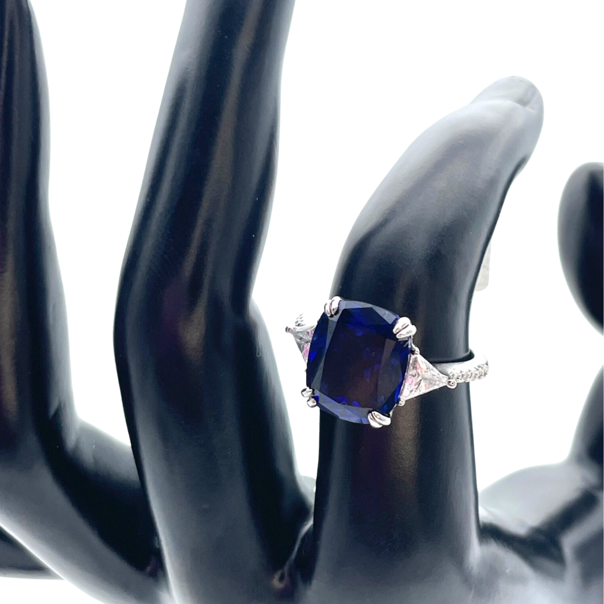 Silver Ring with zircons Karolina