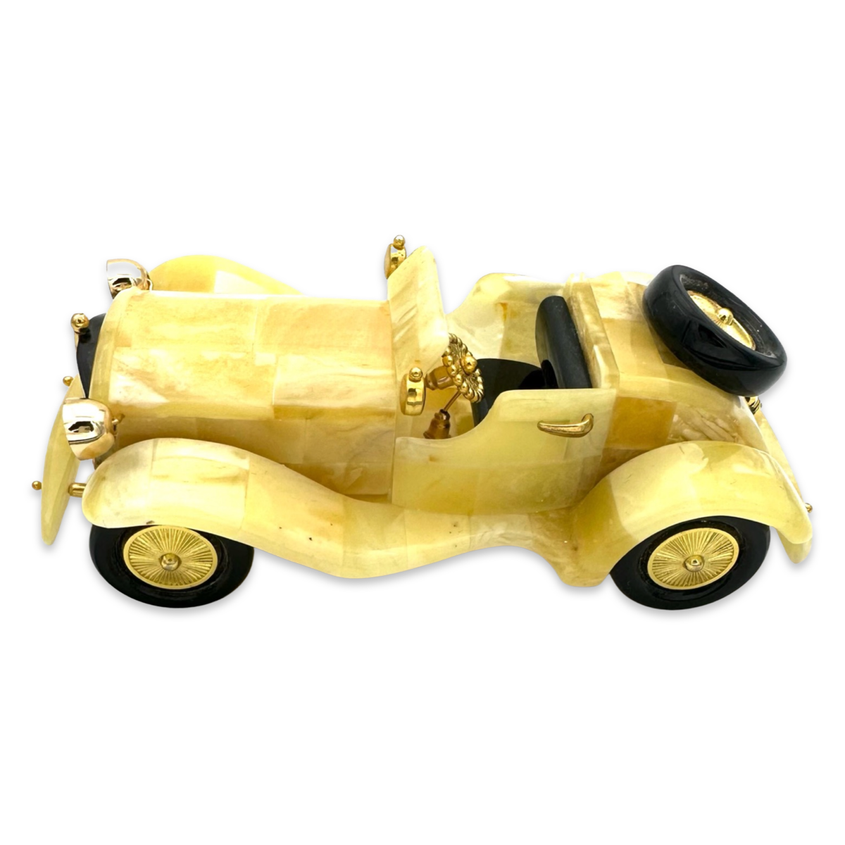 Amber souvenir «Vintage car»