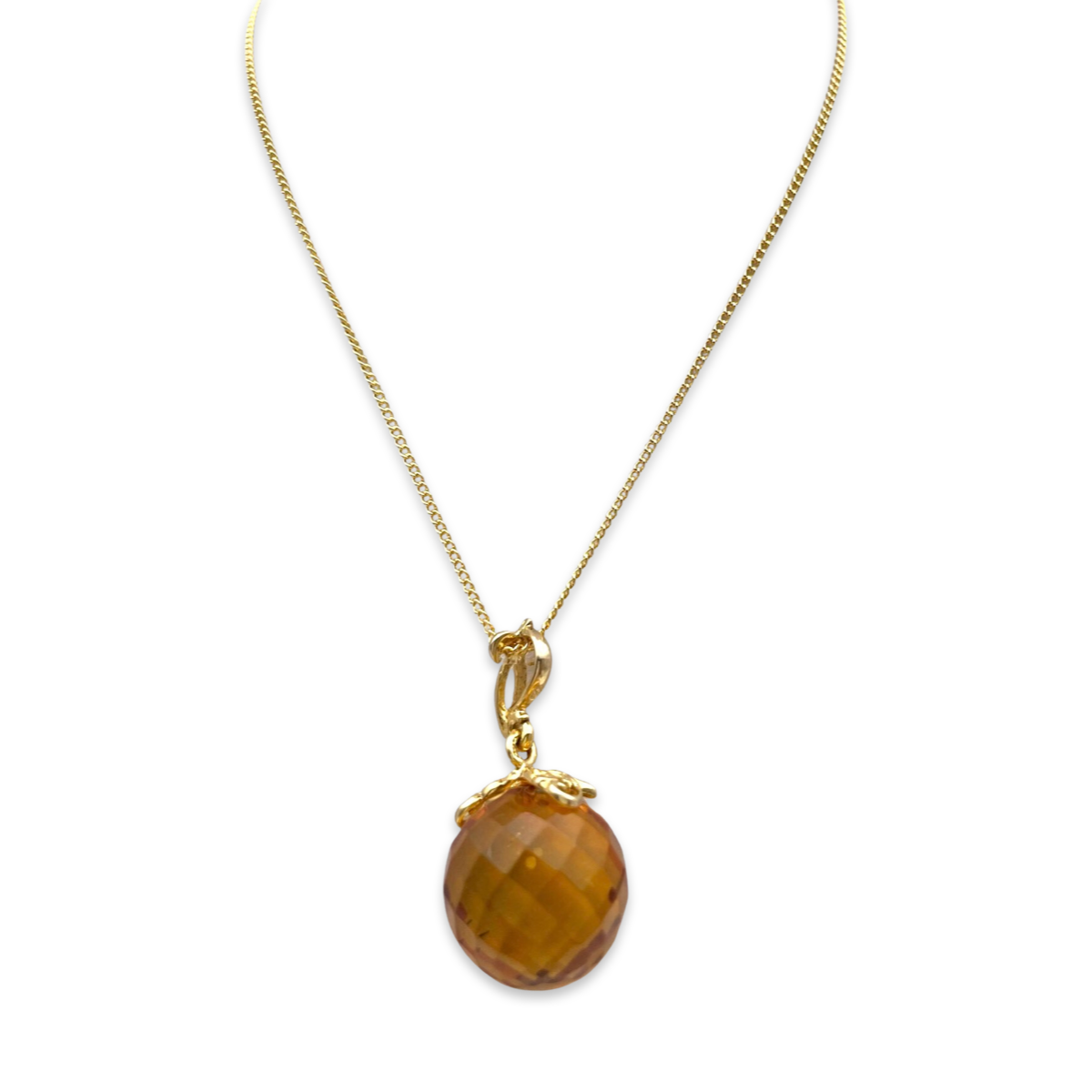 Amber pendant with gold-plated chain