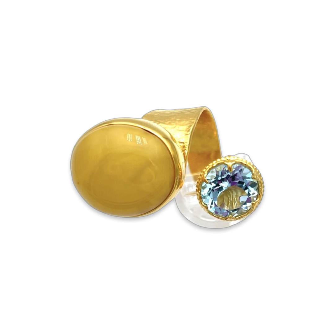 Gold-plated ring with amber and topaz