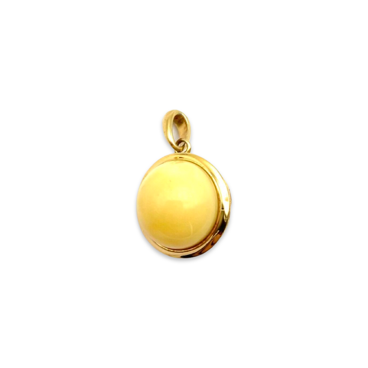 Gilded amber pendant