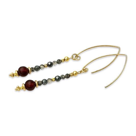 Gold-plated earrings with amber and beads