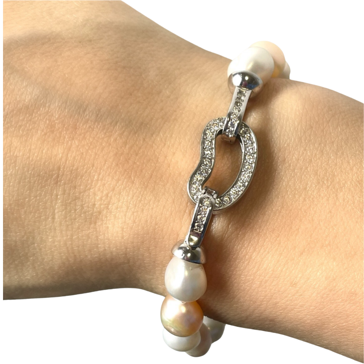 Silver pearl bracelet