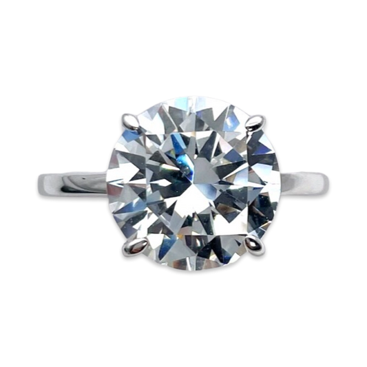 Classic Round Cut Engagement Ring