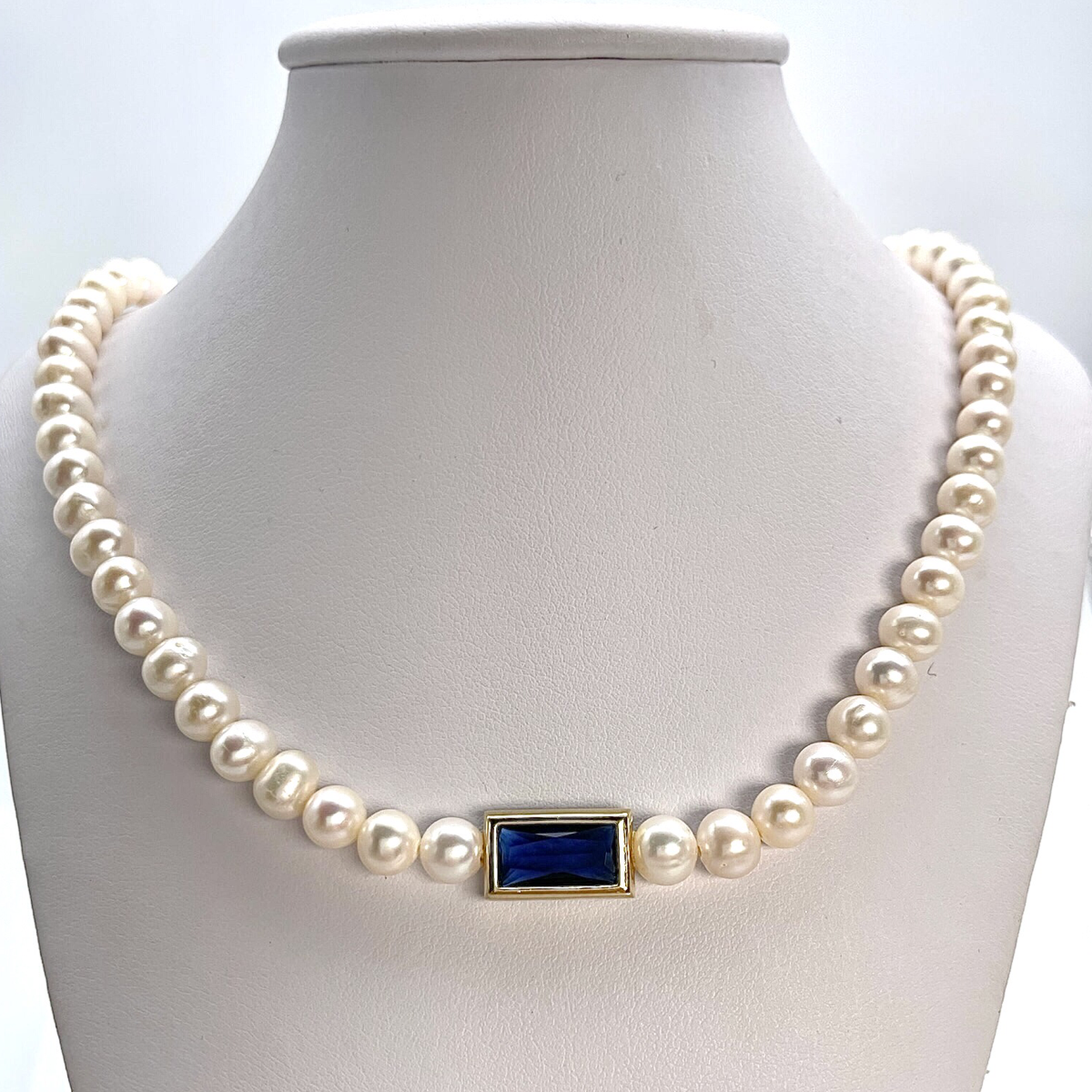 Pearl necklace