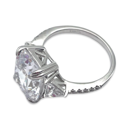 Martina's Dream Engagement Ring